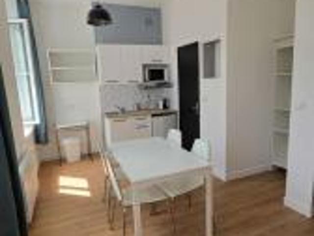location appartement jardin botanique 1 pièce 22 m2 nord 59200 560 €
