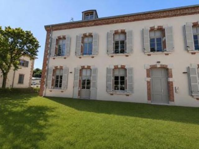 location appartement langres 2 pièces 67 m2 haute marne 52200 635 € / mois