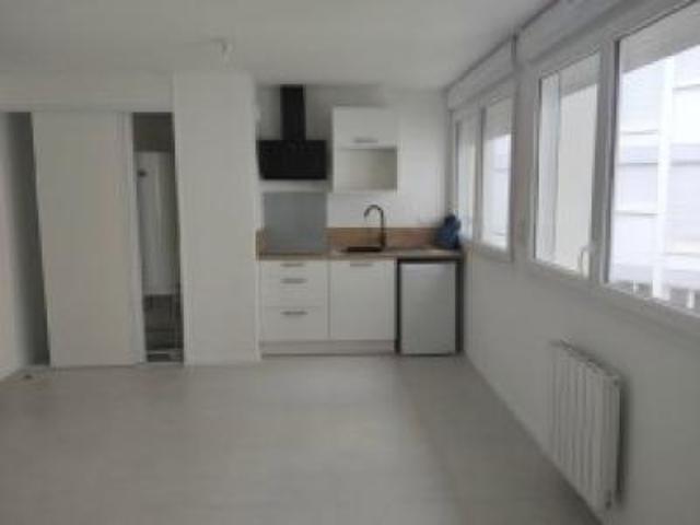 location appartement laval 1 pièce 32 m2 mayenne 53000 433 € / mois