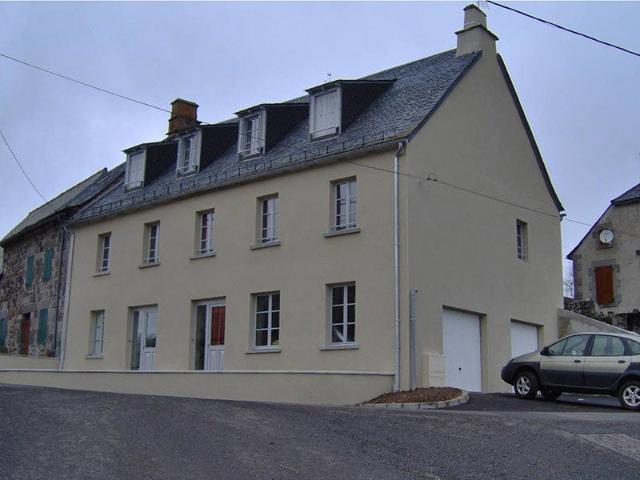 Location Appartement Le Bourg, Laveissenet