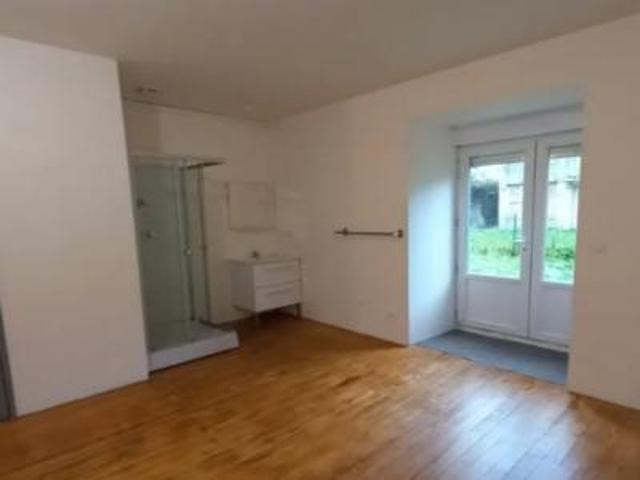 location appartement lesparre medoc 1 pièce 23 m2 gironde 33340 490 € / mois