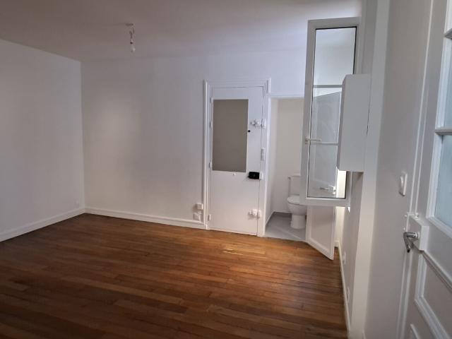 Location appartement Levallois Perret: 1 004 € AJP Immobilière Passy Paris 16