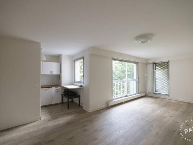 Location Appartement Ligne de La Râpée à Batignolles petite ceinture de Paris, Paris
