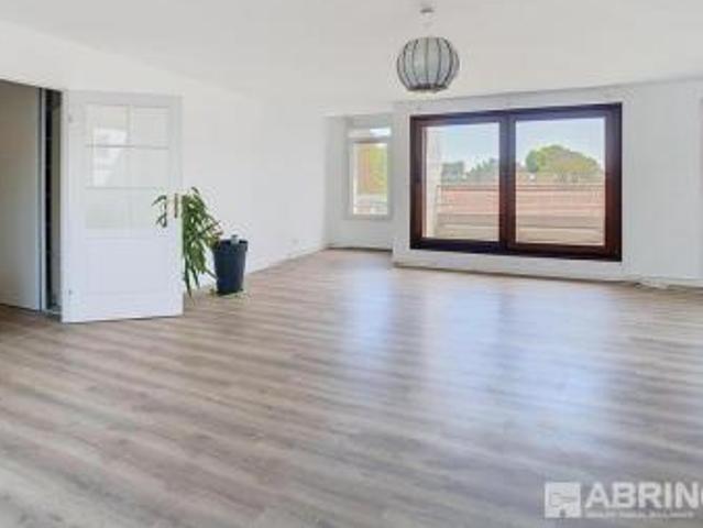 location appartement lille 4 pièces 120 m2 nord 59800 1900 € / mois