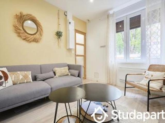 location appartement lille 1 pièce 11 m2 nord 59000 570 € / mois