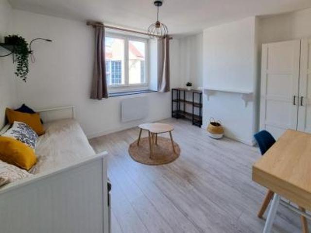 location appartement lille 1 pièce 24 m2 nord 59000 560 € / mois