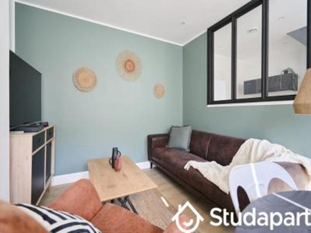 location appartement lille 1 pièce 9 m2 nord 59000 530 € / mois