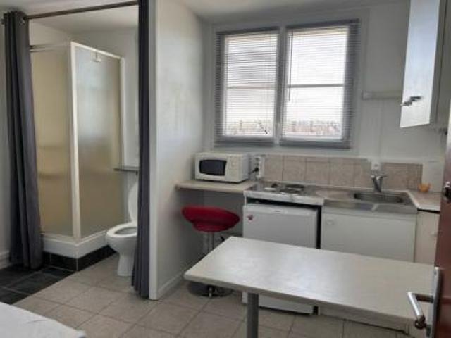 location appartement lisieux 1 pièce 10 m2 calvados 14100 320 € / mois