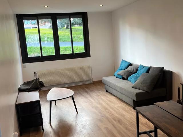 Location Appartement Lotissement Verte Colline, Champagne au Mont d'Or
