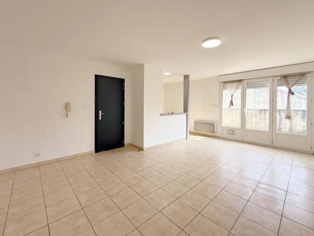 Location Appartement Lotissement Henri Tort, Bédarrides