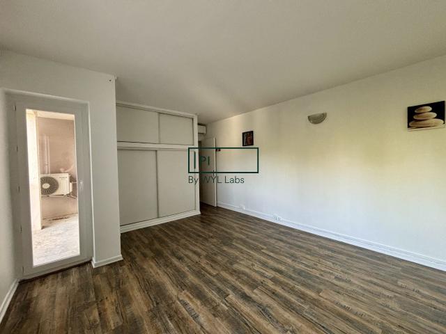 Location Appartement Lotissement Piece Grande, Larra