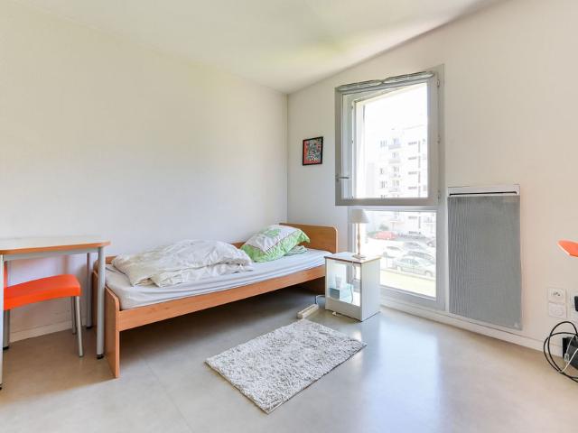 LOCATION: Appartement Lyon 1 pièce 20 m2 LYON 07