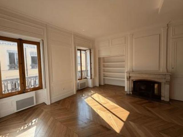 location appartement lyon 1er arrondissement 4 pièces 71 m2 rhone 69001 1675 € / mois