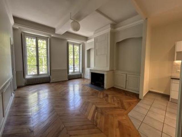 location appartement lyon 2eme arrondissement 3 pièces 108 m2 rhone 69002 1575 € / mois