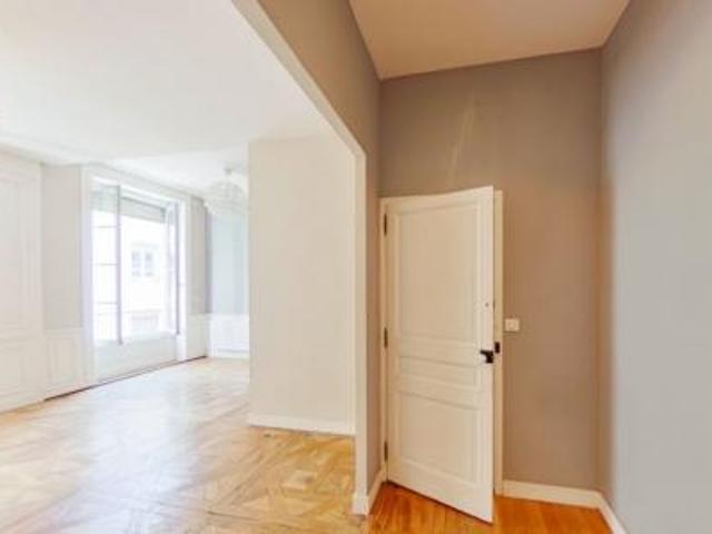 location appartement lyon 2eme arrondissement 2 pièces 49 m2 rhone 69002 935 € / mois