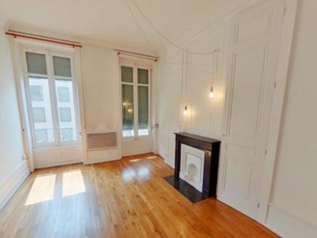 location appartement lyon 7eme arrondissement 1 pièce 39 m2 rhone 69007 717 € / mois
