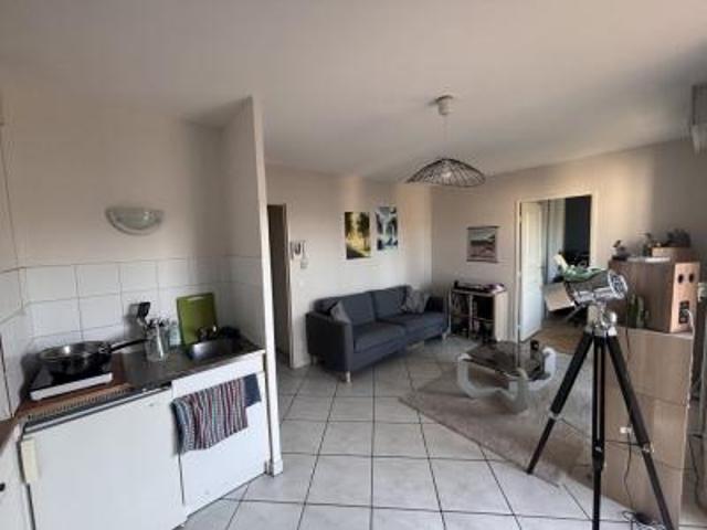 location appartement lyon 7eme arrondissement 2 pièces 35 m2 rhone 69007 816 € / mois