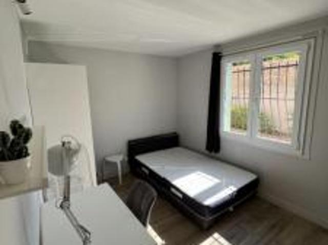 location appartement lyon 8eme arrondissement 5 pièces 79 m2 rhone 69008 482 € / mois