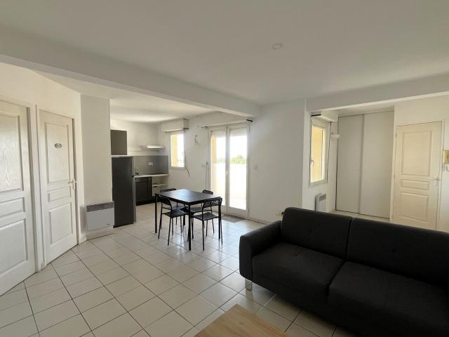 Location appartement, m² T 3 à Manosque, 740 €