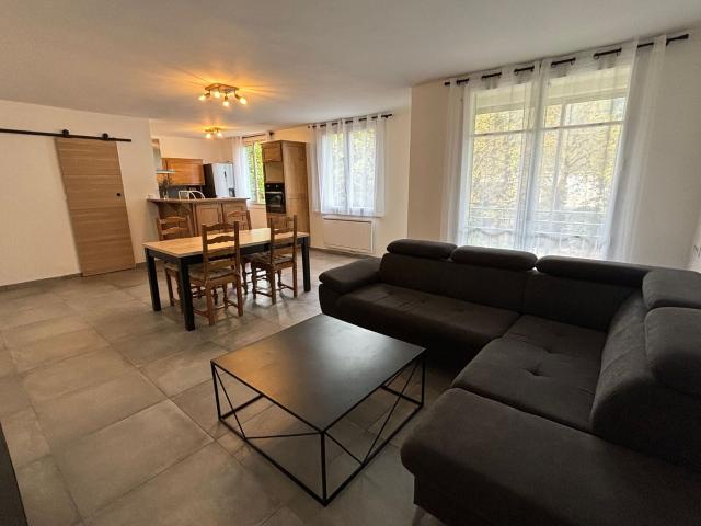 Location appartement, m² T 3 à Manosque, 795 €