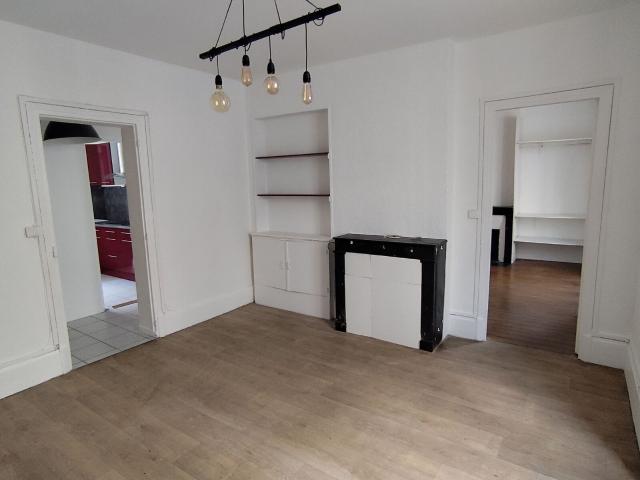 Location appartement, m² T 3 à Meaux, 779 €