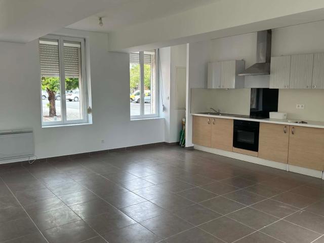 Location appartement, m² T 3 à Chauny, 625 €