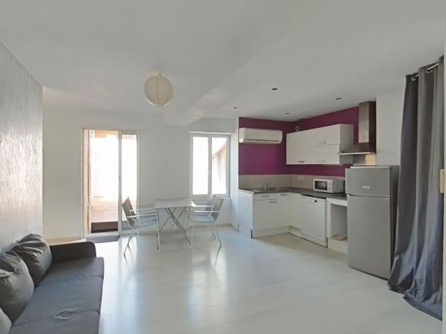 Location appartement, m² T 3 à Granges les Beaumont, 620 €