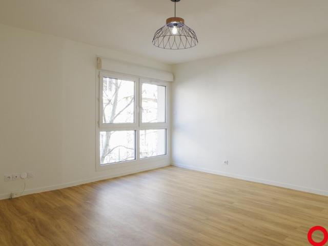 Location appartement, m² T 3 à Lyon 7, 1 222 €