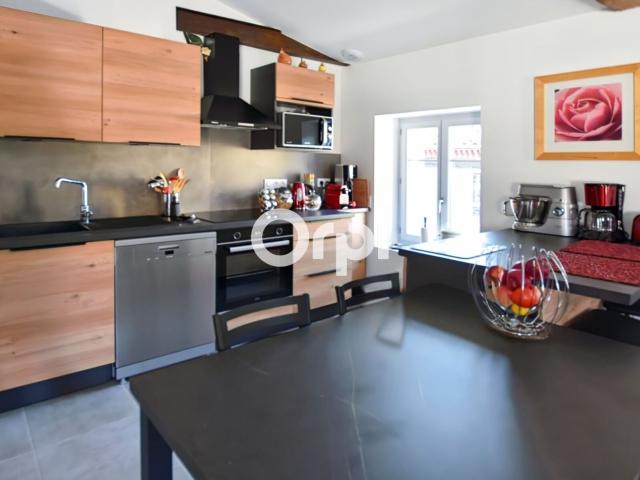 Location appartement, m² T 3 à Saint Symphorien sur Coise, 790 €