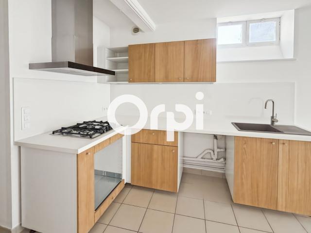 Location appartement, m² T 3 à Thurins, 670 €