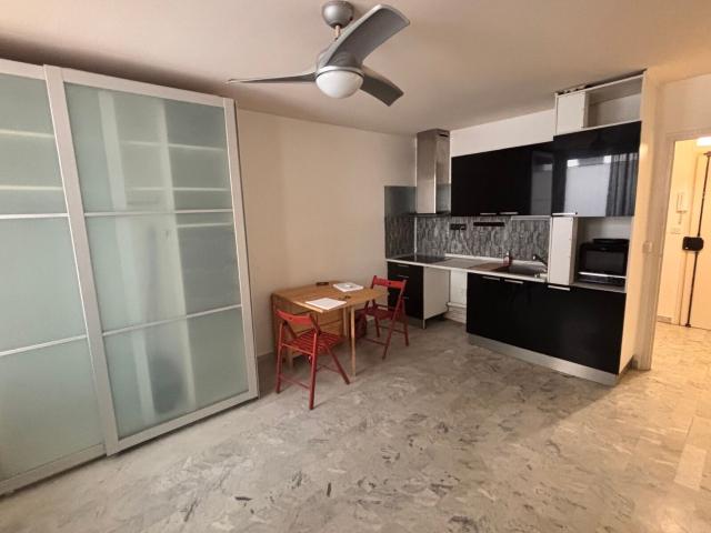 Location appartement, m² T 1 à Montpellier, 540 €