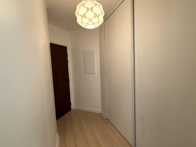 Location appartement, m² T 1 à Asnières sur Seine, 990 €