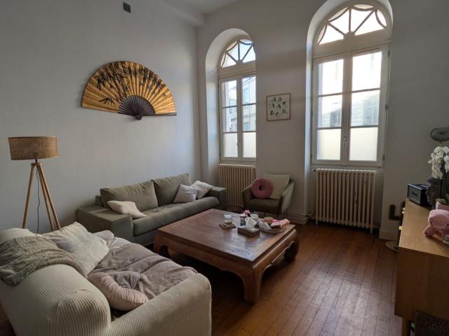 Location appartement, m² T 1 à Bordeaux, 1 110 €