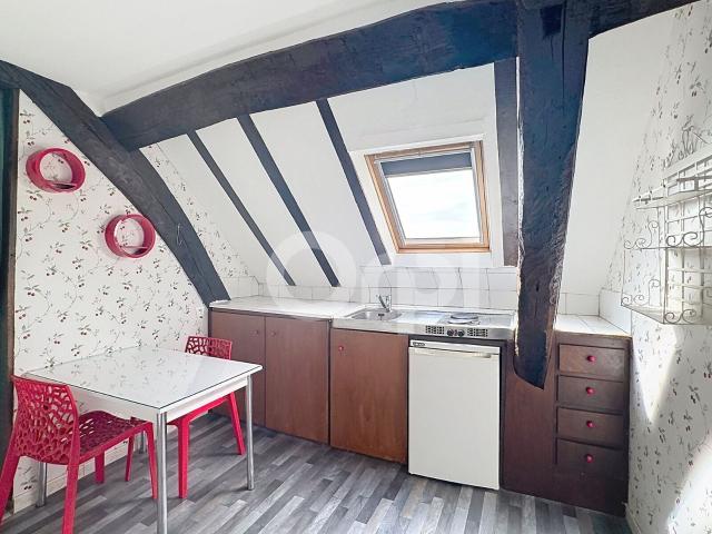 Location appartement, m² T 1 à Chaumont, 315 €