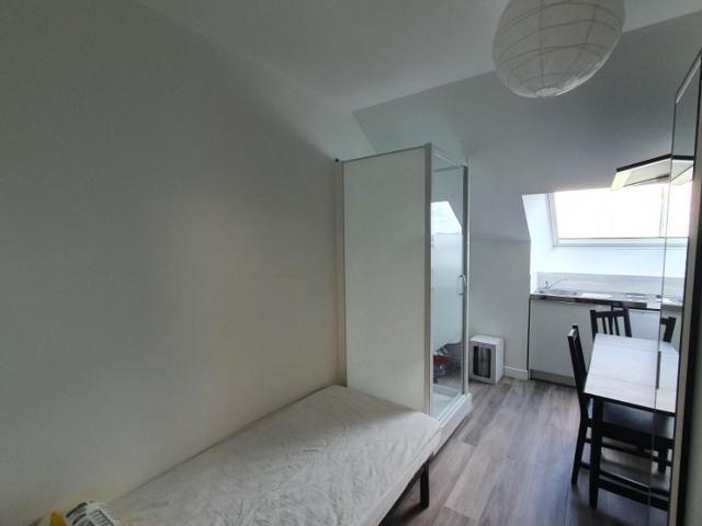 Location appartement, m² T 1 à Saint Cyr sur Loire, 316 €