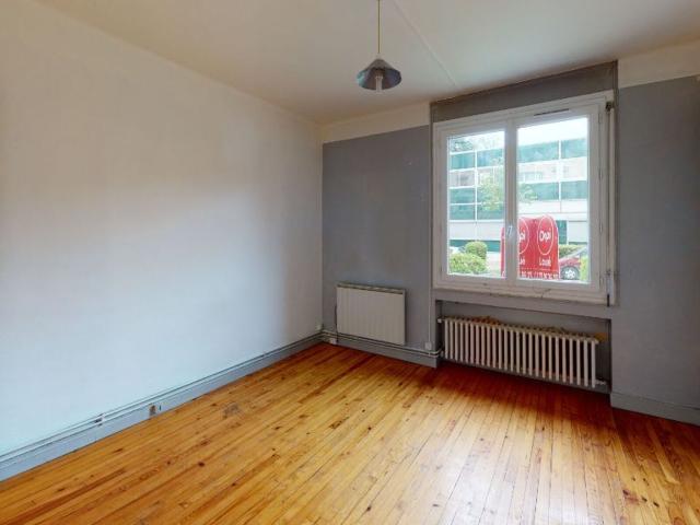 Location appartement, m² T 1 à Saint Étienne, 340 €