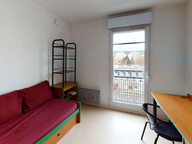 Location appartement, m² T 1 à Saint Étienne, 350 € | Orpi
