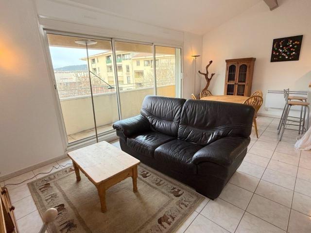Location appartement, m² T 2 à Manosque, 790 €