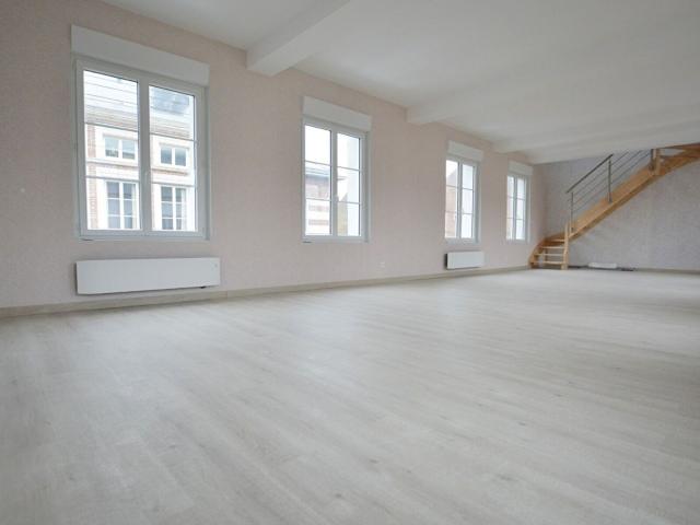 Location appartement, m² T 2 à Abbeville, 974 €