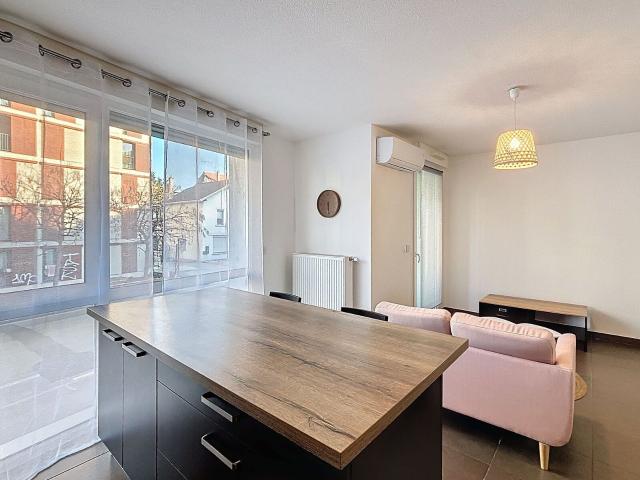 Location appartement, m² T 2 à Annemasse, 1 245 € | Orpi