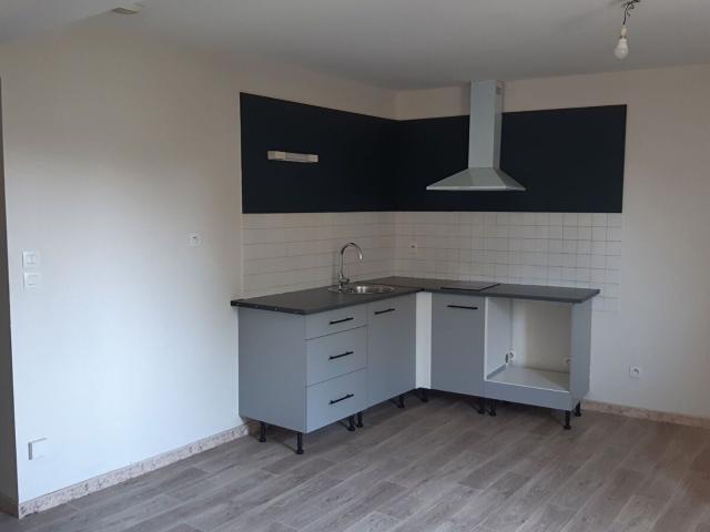 Location appartement, m² T 2 à Castres, 415 €