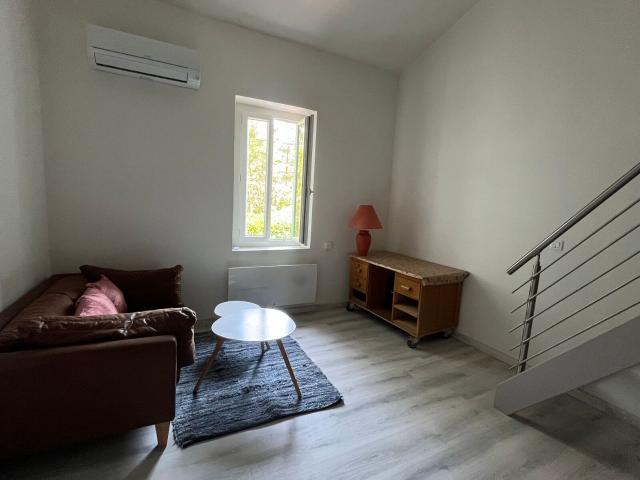 Location appartement, m² T 2 à Castres, 500 €