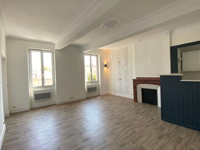 Location appartement, m² T 2 à Castres, 550 €