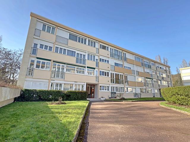 Location appartement, m² T 2 à Gif sur Yvette, 900 €