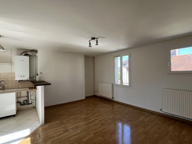 Location appartement, m² T 2 à La Ferté sous Jouarre, 630 €