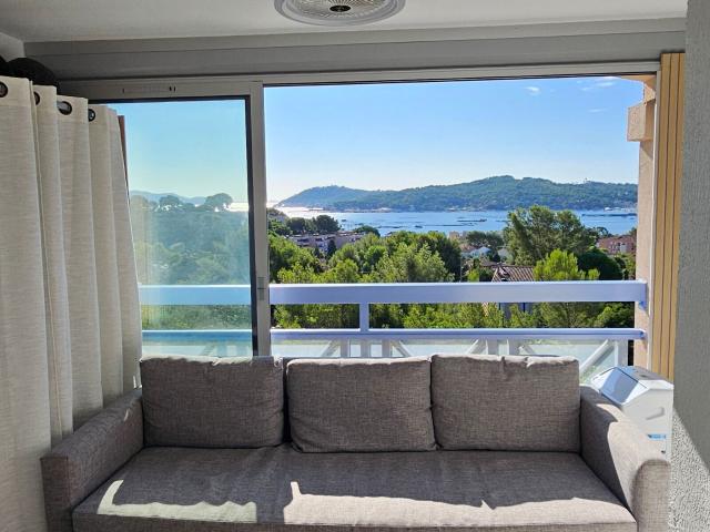 Location appartement, m² T 2 à La Seyne sur Mer, 750 €