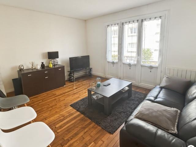 Location appartement, m² T 2 à Lorient, 605 €
