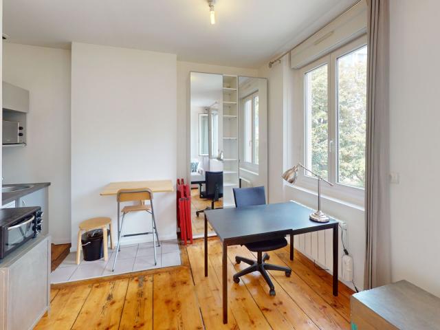 Location appartement, m² T 2 à Saint Étienne, 350 € | Orpi