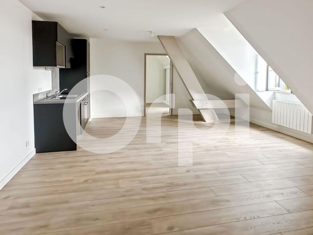 Location appartement, m² T 2 à Senlis, 1 000 €