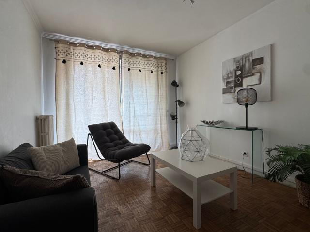 Location appartement, m² T 5 à Lyon 7, 502 €